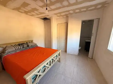 Casa 2 ambientes con 1 baño