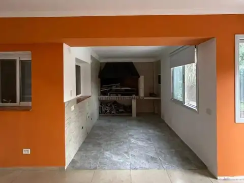 Casa en Venta en Club El Carmen, USD 400.000