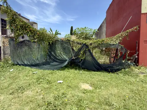 Terreno en Venta 30  mts Fondo