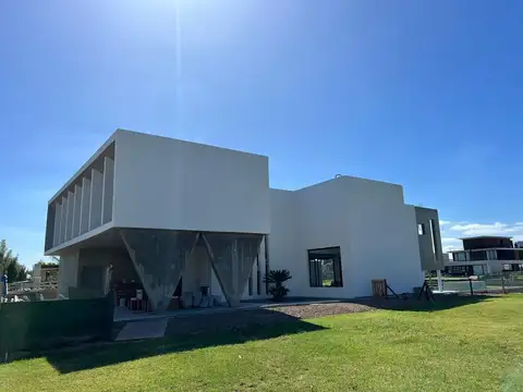 Casa en Alquiler en Nordelta, USD 7.000