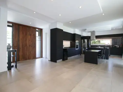 Casa en Alquiler de 4 dormitorios
