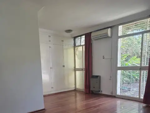 ALQUILER CASA GUAYMALLEN: 3 DORMITORIOS, BAÑOS, PATIO, COCHERA