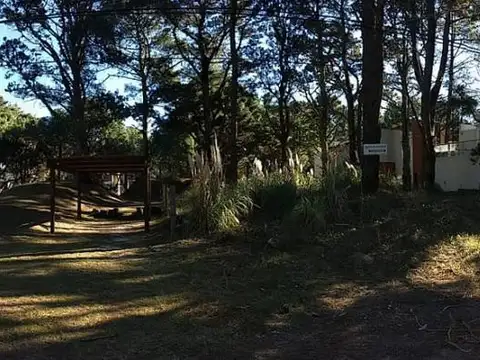 Excelente Lote en parque residencial "La Reserva " - Costa Del Este  