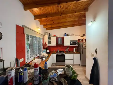 Casa en venta - 2 Dormitorios 1 Baño - La Plata- Villa Elvira.