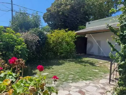 VENTA PH TIPO CASA 2 AMBIENTES VILLA BALLESTER CON JARDIN + PARRILLA
