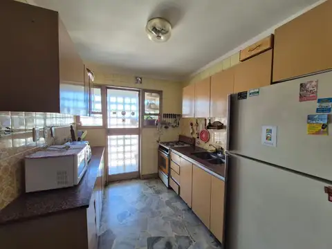 Departamento 4 ambientes con 2 baños