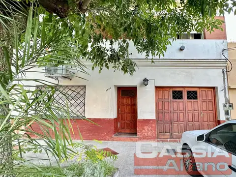 DEPARTAMENTO EN PH PLANTA ALTA TRES AMBIENTES AL CONTRAFRENTE CON PATIO