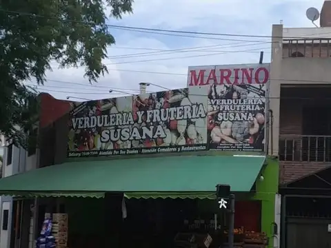 VERSALLES. RUIZ DE LOS LLANOS 1500. LOCAL CON ESPACIO AEREO