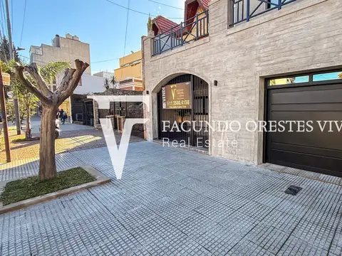 Casa en Alquiler con 1 cochera