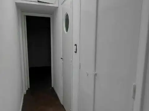 Departamento 2 ambientes contrafrente en pleno Caballito