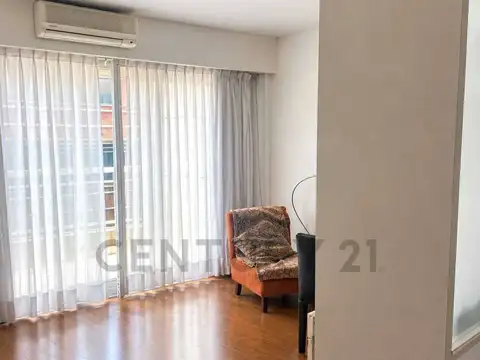 DEPARTAMENTO EN VENTA – MICROCENTRO – AMBIENTE DIVISIBLE CON BALCÓN