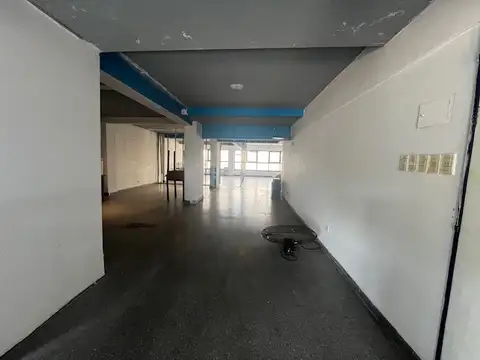 Av Gaona 3700, Piso 3