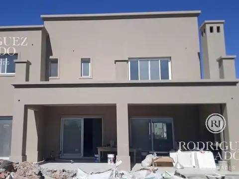 Casa - Venta - Argentina, Tigre - san Gabriel 300