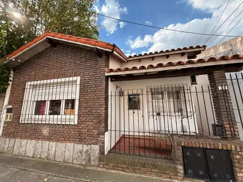 PH en  Villa Sarmiento 3 ambientes  oportunidad lavadero apto credito luminoso