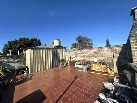 VENTA PH 3 AMBIENTES  PATIO Y TERRAZA A CIELO ABIERTO ,  PERMUTA. Villa Maipú, San Martin