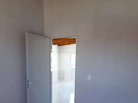 Depto Tipo Casa en Venta en General San Martin, USD 75.000