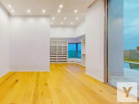 Casa en alquiler - 4 dormitorios 4 baños 190mts2 - Haras del Sur III