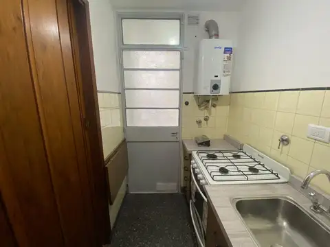Av. Rivadavia 14300, Piso 4