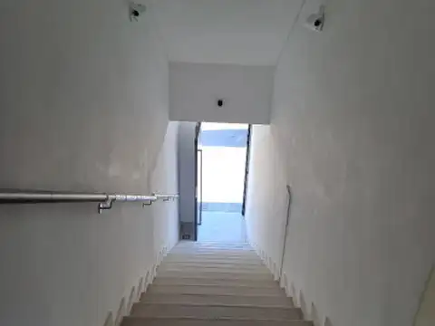Oficina en Alquiler en Lanús, $ 750.000