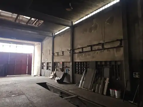 Galpón Industrial / Depósito En Barracas 463 M2 Cubiertos Mixtura 2 Excelente Ubicación