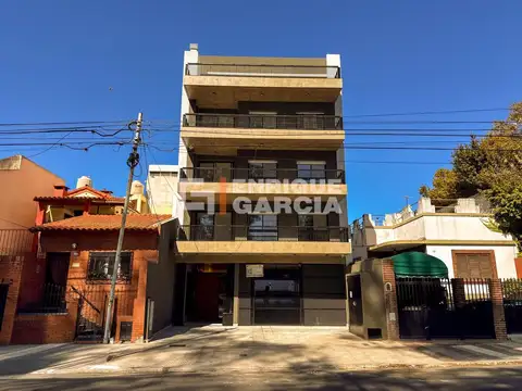 VENTA SEMIPISO 3 AMBIENTES CFTE BALCÓN COCH TERRAZA ESTRENAR