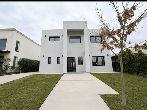Casa en Venta de 5 dormitorios