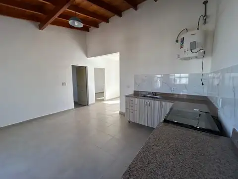 Depto Tipo Casa en Alquiler de 3 ambientes