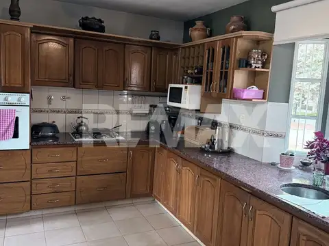 VENTA CASA B° JARDINES DE HILMAR PLOTTIER