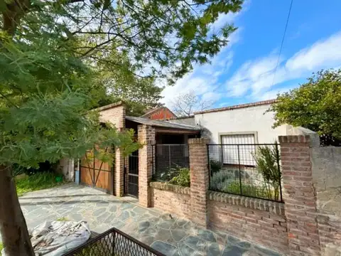 VENTA CASA LUIS GUILLON