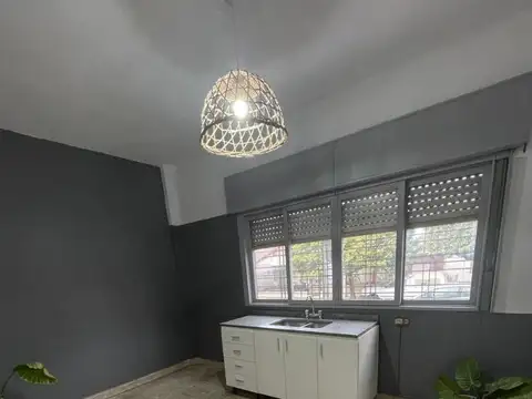 Depto Tipo Casa 4 ambientes con 2 baños