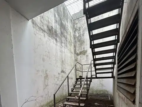 Galpon en Venta 30  mts Fondo
