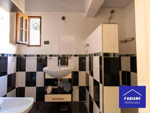 Disfruta este Ph de 4 ambientes con Patio, Terraza y Quincho!