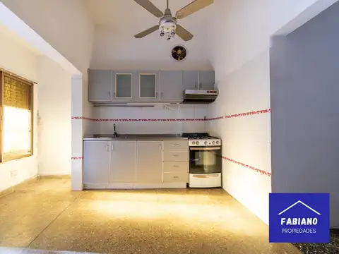 Depto Tipo Casa en Venta en Valentin Alsina, USD 105.000