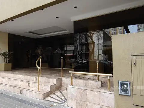 Departamento en venta con cochera de 3 dorm. en La Plata