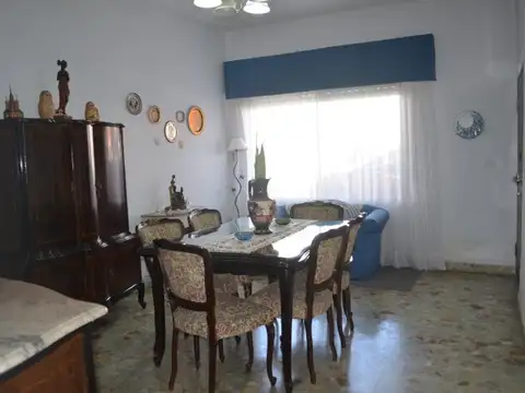 Depto Tipo Casa en Venta de 4 ambientes