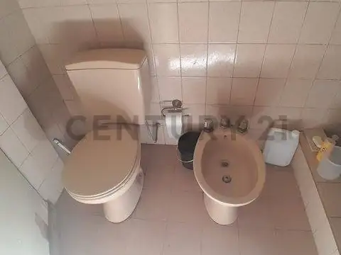 VENTA PH 2 AMB Y DEPTO 2 AMB EN ISIDRO CASANOVA