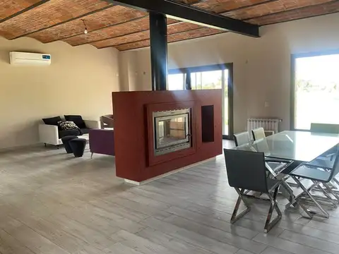 Casa en Venta en Chacras De La Cruz, USD 350.000