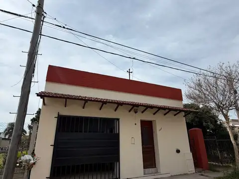 CASA EN VENTA EN EL CENTRO DE CORONDA