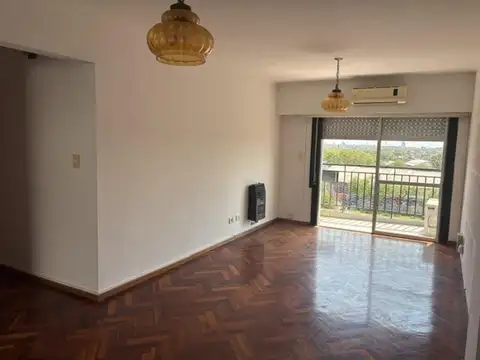 Excelente departamento 2 dormitorios con cochera Echesortu.