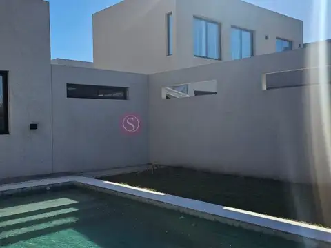 Casa en Venta en Springpark, USD 250.000