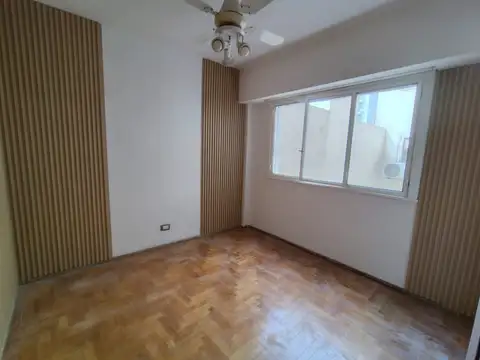 Coronel Ramón Lorenzo Falcón 1600, Piso 2