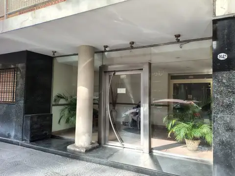Coronel Ramón Lorenzo Falcón 1600, Piso 2