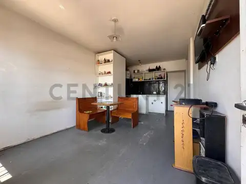 VENTA DE DEPARTAMENTO 3 AMBIENTES SOBRE LA CALLE ANDRES BARANDA N°4122 ENTRE LAS CALLES BRASI...