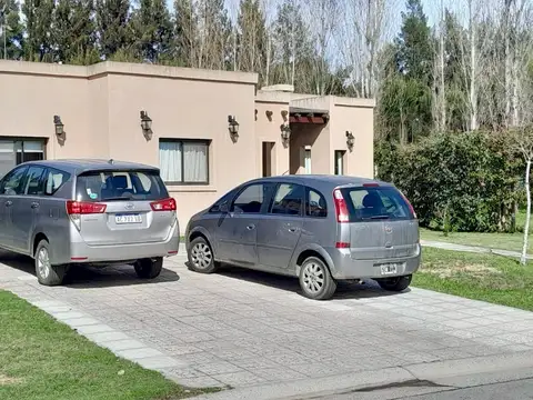Casa en Alquiler de 4 dormitorios