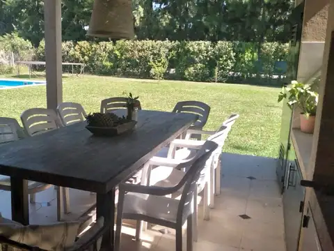 Casa en Alquiler al Oeste