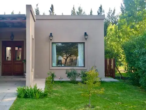 Casa en Alquiler en Villanueva, USD 1.900