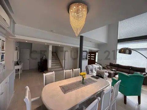 Casa en Venta de 8 dormitorios