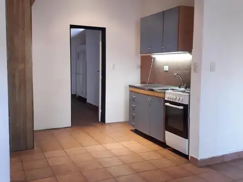 DEPARTAMENTO 2 AMB CON PATIO,  2 C/ EST. V. ADELINA