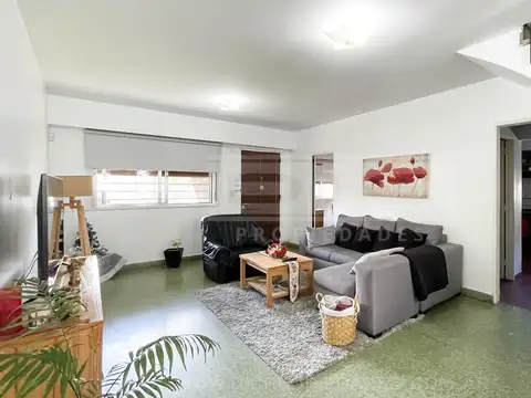 Depto Tipo Casa en Venta de 4 dormitorios