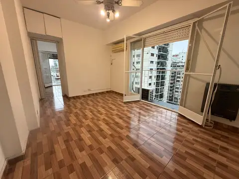 Luminoso 2 Ambientes con 2 Balcones - Excelente Ubicación